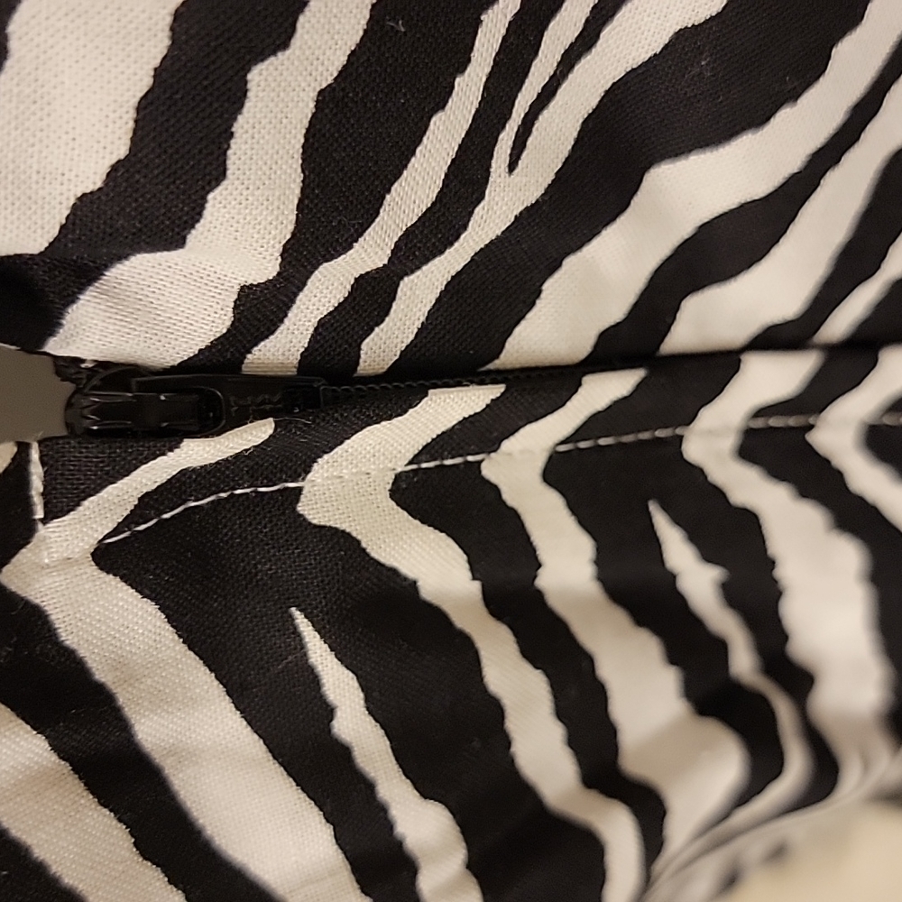 Bernie Dexter | Kelly Dress In Zebra Print - Picture 8 of 9